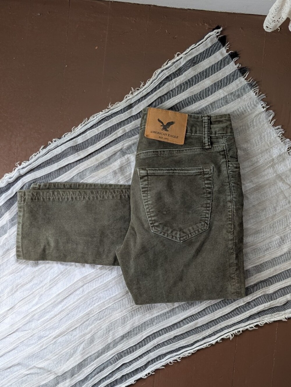 American Eagle Stretch '90's Straight Corduroy Pants Women's Size 28 x 32